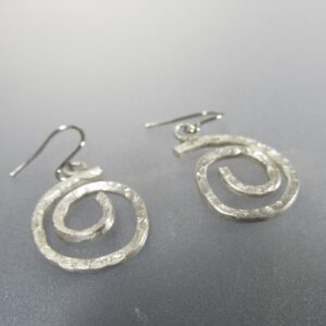 彫金ジュエリー,シルバーピアス
